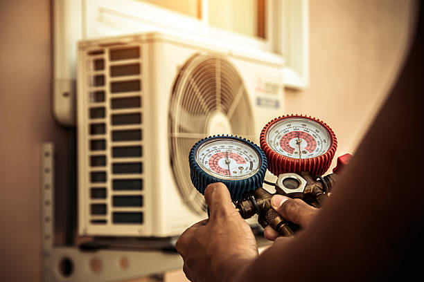 Professional Hvac technician working in Houston, PA